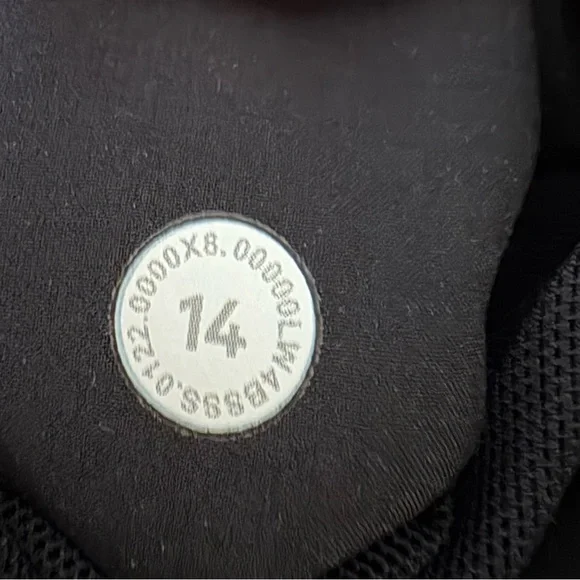 Lululemon Stretch Slim-Fit Running Jacket - Picture 12 of 12